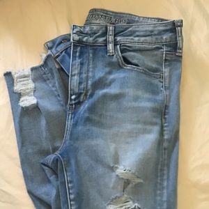 AE Distressed skinny jeans